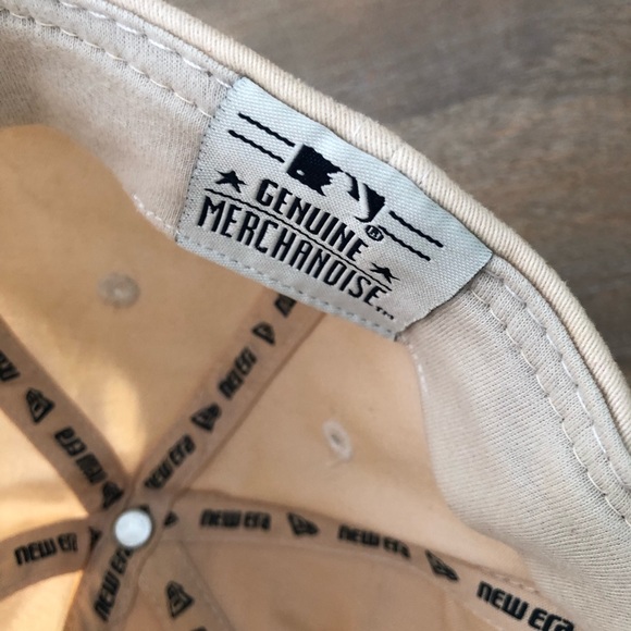 New York Yankees Genuine Cap - Picture 4 of 7